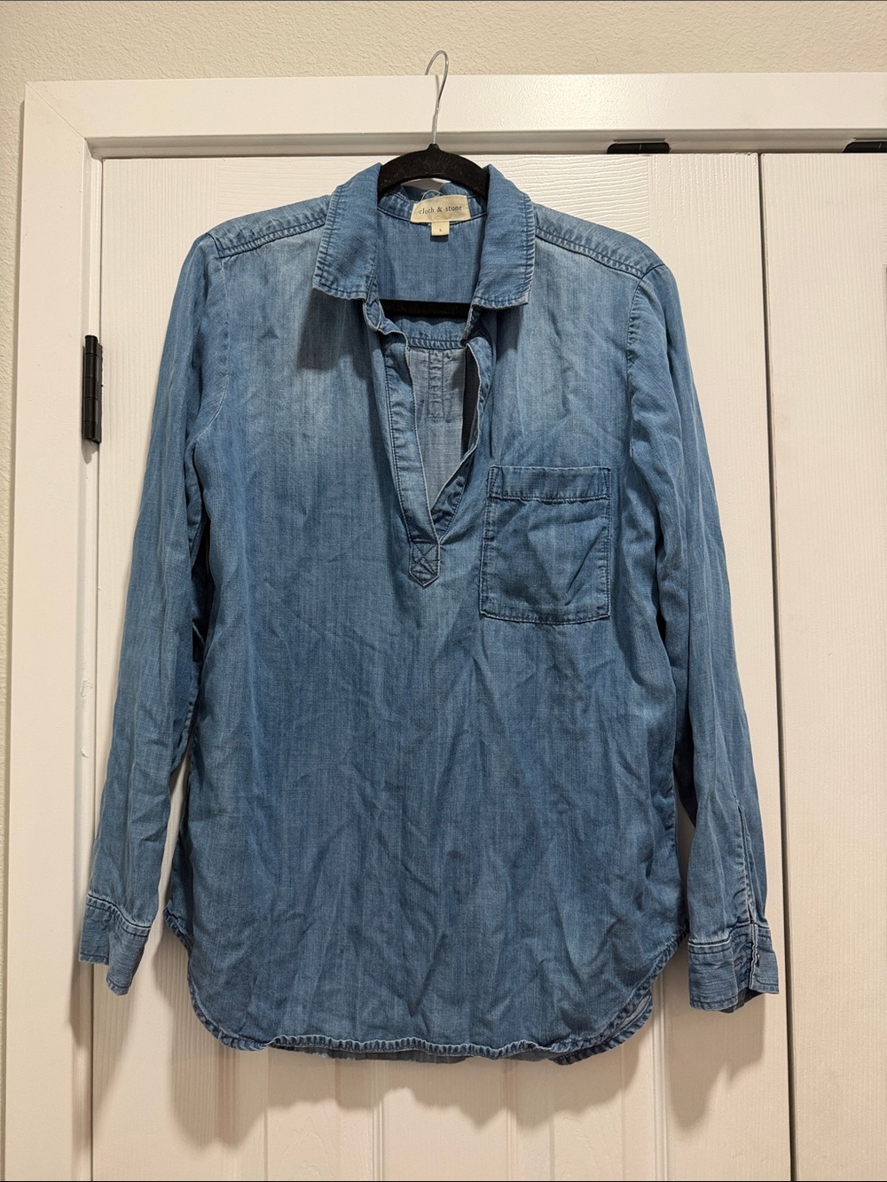 Cloth & Stone Chambray Shirt - Blue Large - Picture 2 of 6